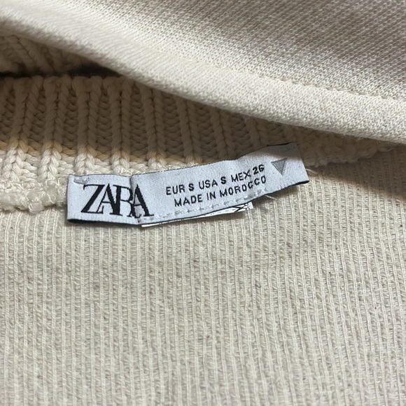 ZARA Asymmetrical Top Arm Warmer - Picture 5 of 5